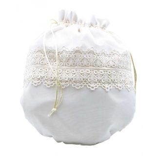 Limosnera de tela blanca con encaje para novias. Muy amplia y elegante