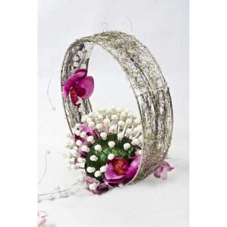 MONTAJE FLORAL PARA ALFILERES