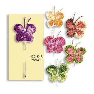Alfiler hecho a mano mariposa croch&eacute;