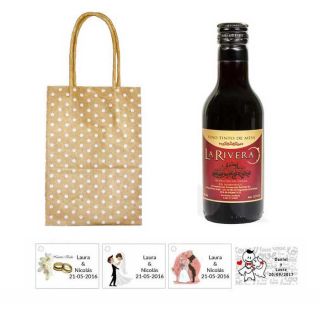 Vino para bodas con tarjeta personalizada y bolsa