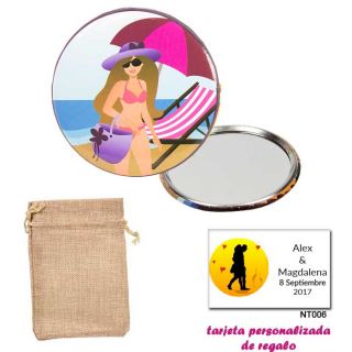 Espejo de Chapa con chica en la Playa, con bolsa de saco marr&oacute;n y tarjeta personalizada