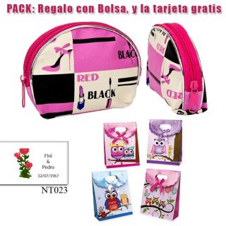 Monedero fucsia, blanco y negro, muy “fashion”, con cremallera