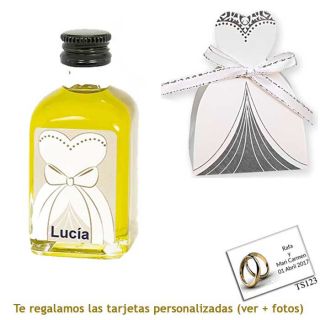 Botellita de Aceite de Oliva con etiqueta de novia y una original caja a juego