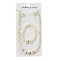 Conjunto de perlas; Pendientes, Collar y Pulsera