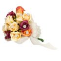Bouquet con rosas para alfileres de boda