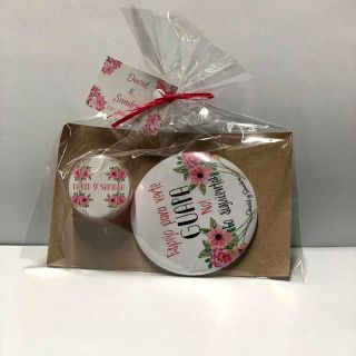 Espejo personalizable con bálsamo labial en bolsita