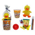 Palomitero popcorn con golosinas, balón de pinchos y peluche pato