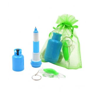 Boli azul bombona butano, y llavero avión en bolsa de organza verde