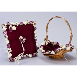 Cojín alianzas burdeos con florecillas / cesta (precio no marcado)