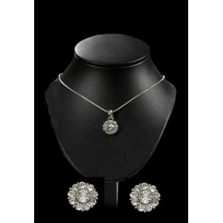 CONJUNTO GARGANTILLA Y PENDIENTES ZIRCONITAS