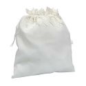 Elegante limosnera blanca para novia