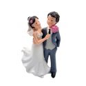 Figura de novios de 16 cm para la tarta, con novios mirándose