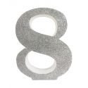 Numero "8" en corcho plata, para decorar espacios en tu boda