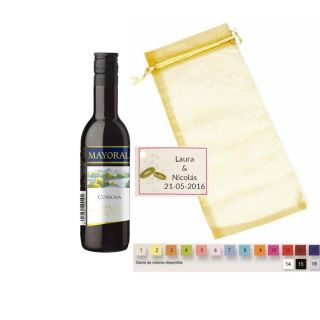Vino de cosecha en bolsa con tarjeta personalizada