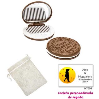 Espejo Galleta Oreo con peine blanco y con bolsa blanca de organza, y tarjeta personalizada