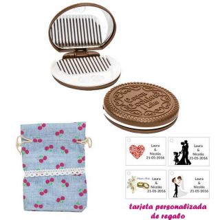 Espejo Galleta Oreo con peine blanco y con bolsa de saco azul celeste estampada y tarjeta personalizada