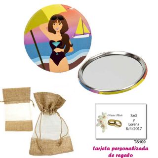Espejo de Chapa con chica en la Playa, con bolsa de saco marrón y tull, y tarjeta personalizada