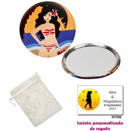 Espejo de Chapa con chica en la Playa, con bolsa blanca de organza, y tarjeta personalizada