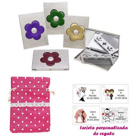 Espejo plateado con una flor grande, y con un peine en el interior, con bolsa de saco rosa estampada y tarjeta personalizada