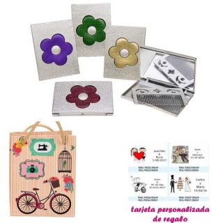 Espejo plateado con una flor grande, y con un peine en el interior, con dibujos decorativos y con bicicleta, y tarjeta personali