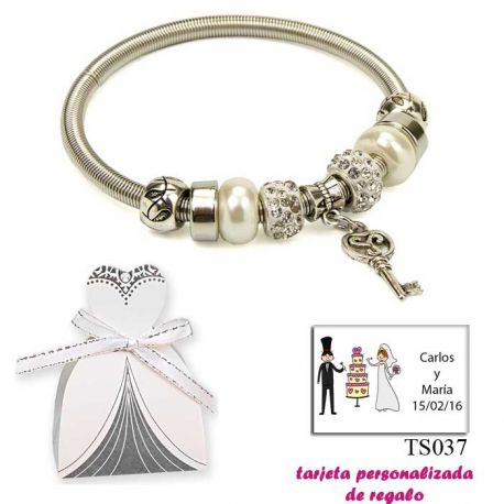 Pulsera con perlas, abalorios y brillantes y colgante con llave corazón