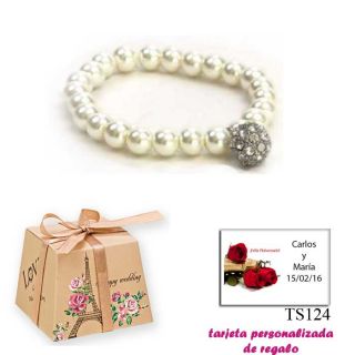 Pulsera de perlas blancas con una bola de brillantes