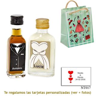 Licor de crema para ella y licor de café para él, con bolsa de mujer y maquillaje