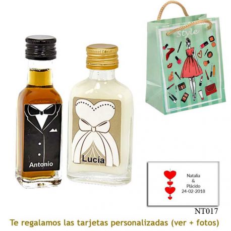 Licor de crema para ella y licor de café para él, con bolsa de mujer y maquillaje