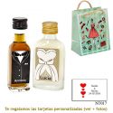 Licor de crema para ella y licor de café para él, con bolsa de mujer y maquillaje