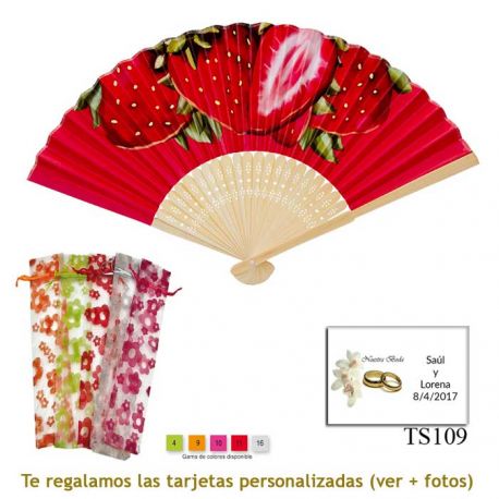 Abanico rojo con fresas rojas grandes y bolsa de organdil con flores