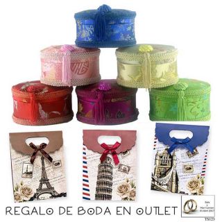 Pack de cajita tipo joyero forrada de raso, bolsa y tarjeta